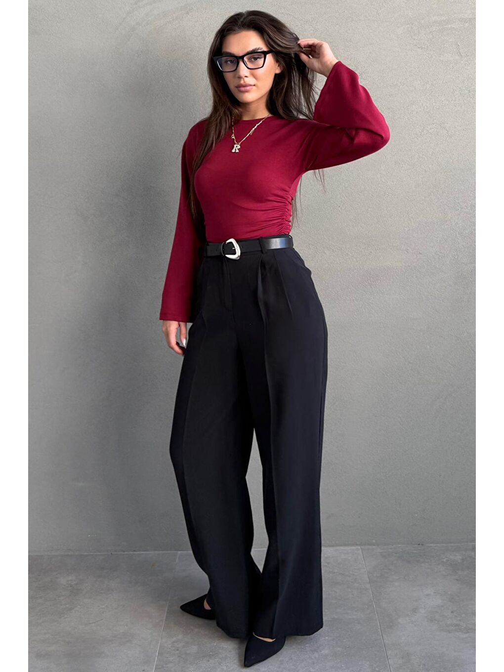 Siyah Modern Kesim Kemerli Yüksek Bel Bol Paça Kumaş Pantolon Mg2618-1