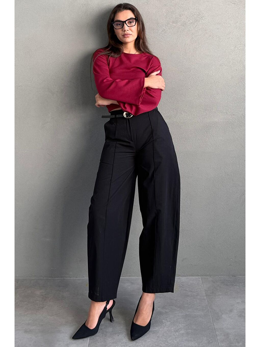 Siyah Modern Kesim Kemerli Yüksek Bel Bol Paça Kumaş Pantolon Mg2618-5