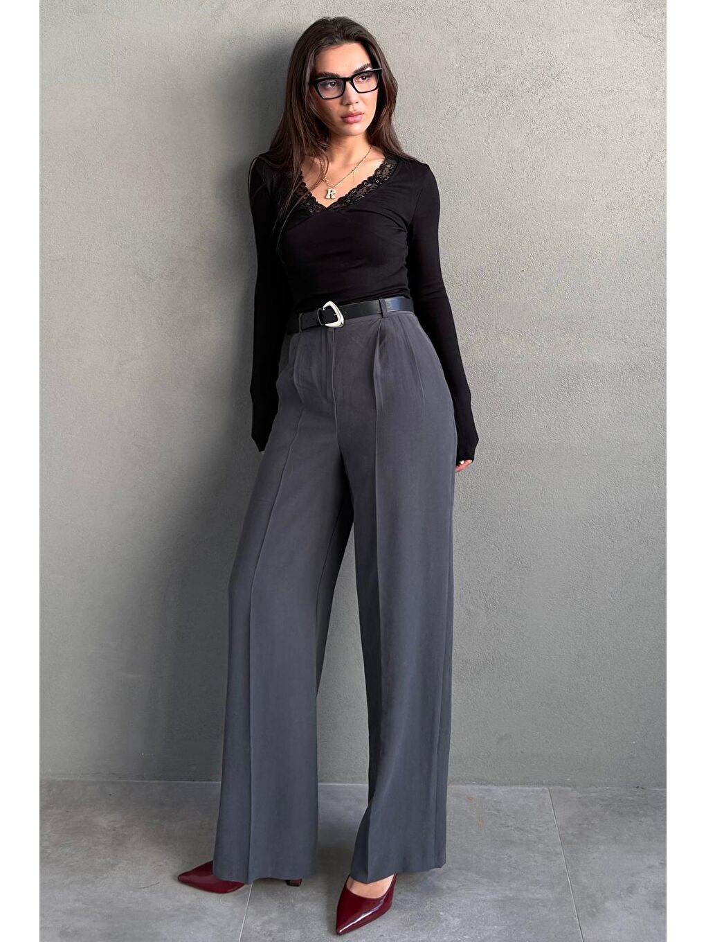 Antrasit Yüksek Bel Pileli Kemerli Geniş Paça Kadın Pantolon Mg2615-4