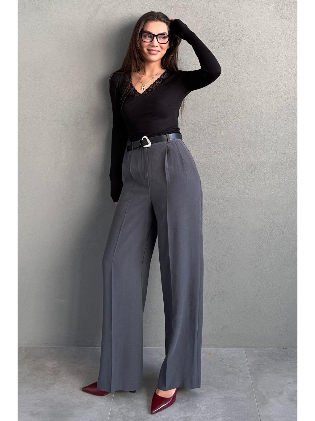 Antrasit Yüksek Bel Pileli Kemerli Geniş Paça Kadın Pantolon Mg2615-5