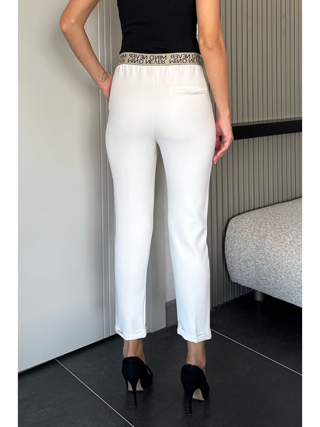 Ekru Bel Lastikli Yazı Detaylı Slim Fit Kumaş Pantolon-2