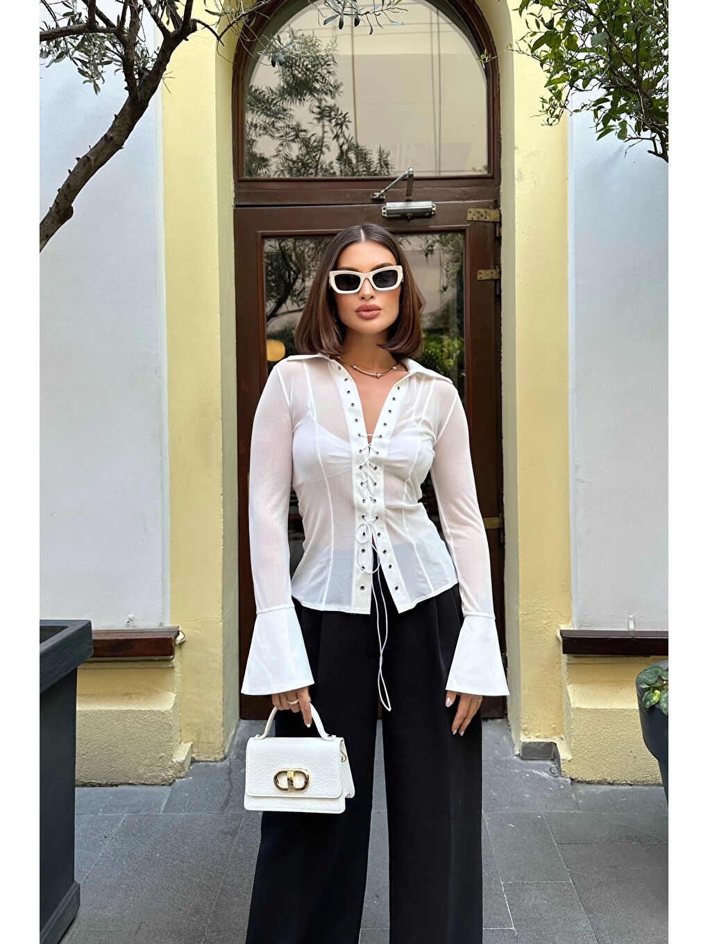 Kadın Beyaz Bağlamalı Tül Gömlek 1026-0015-2