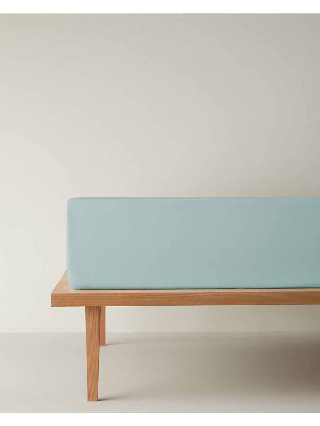 Novella Premium Soft Pamuk Tek Kişilik Lastikli Çarşaf 100x200 cm Açık Mavi