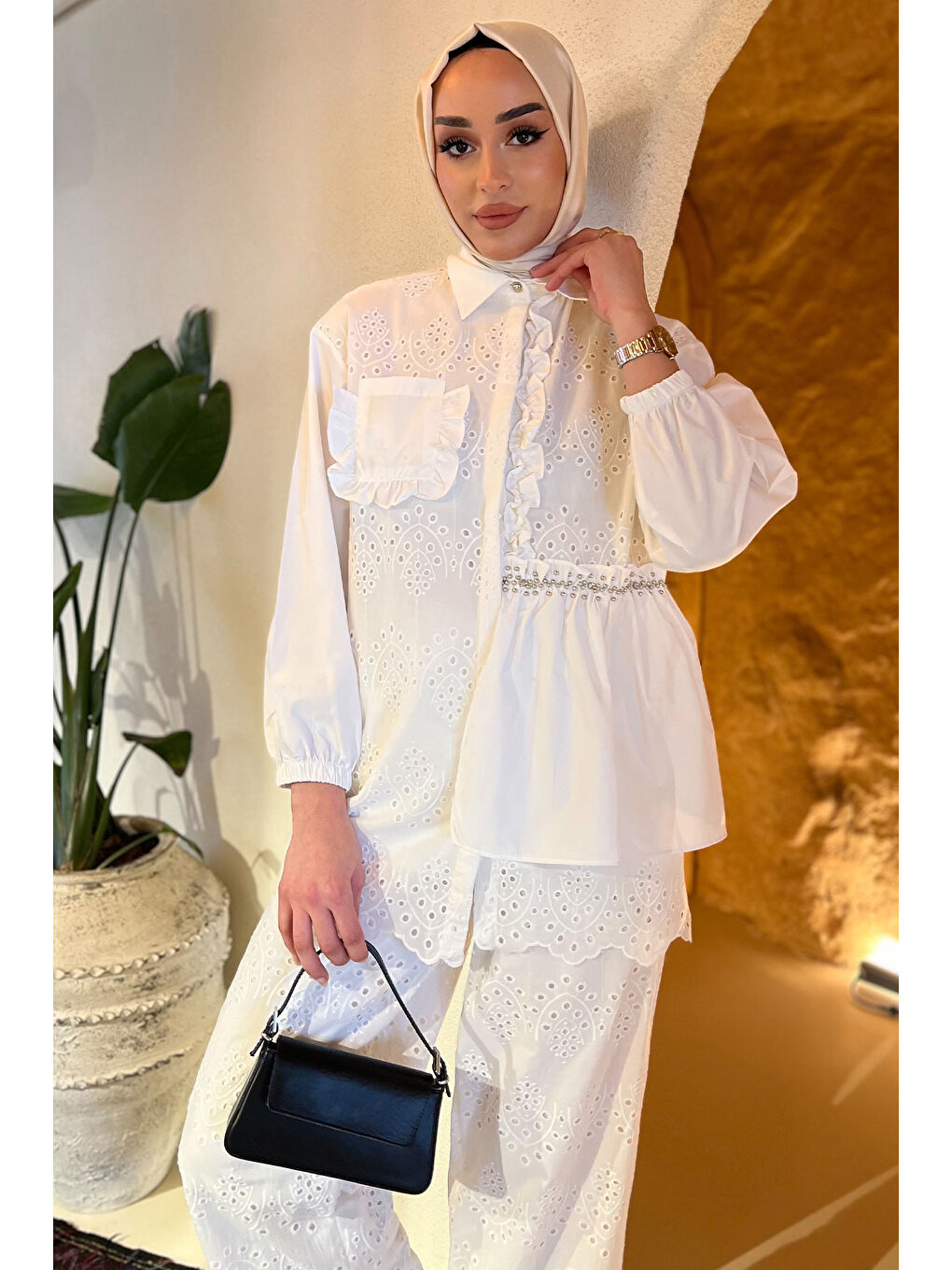 Ekru Kadın Taşlı Ve Fırfırlı Tek Cepli Tesettür Fistolu Gömlek (S-M-L Beden Uyumludur.)-5