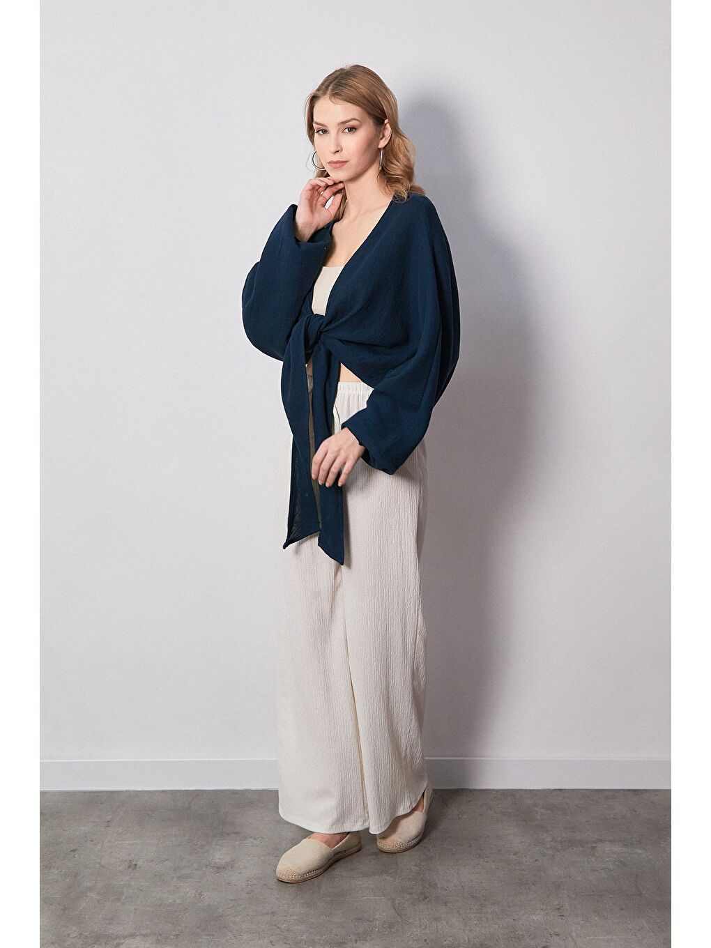 İndigo Basic Önü Bağlamalı Crop Bluz-2