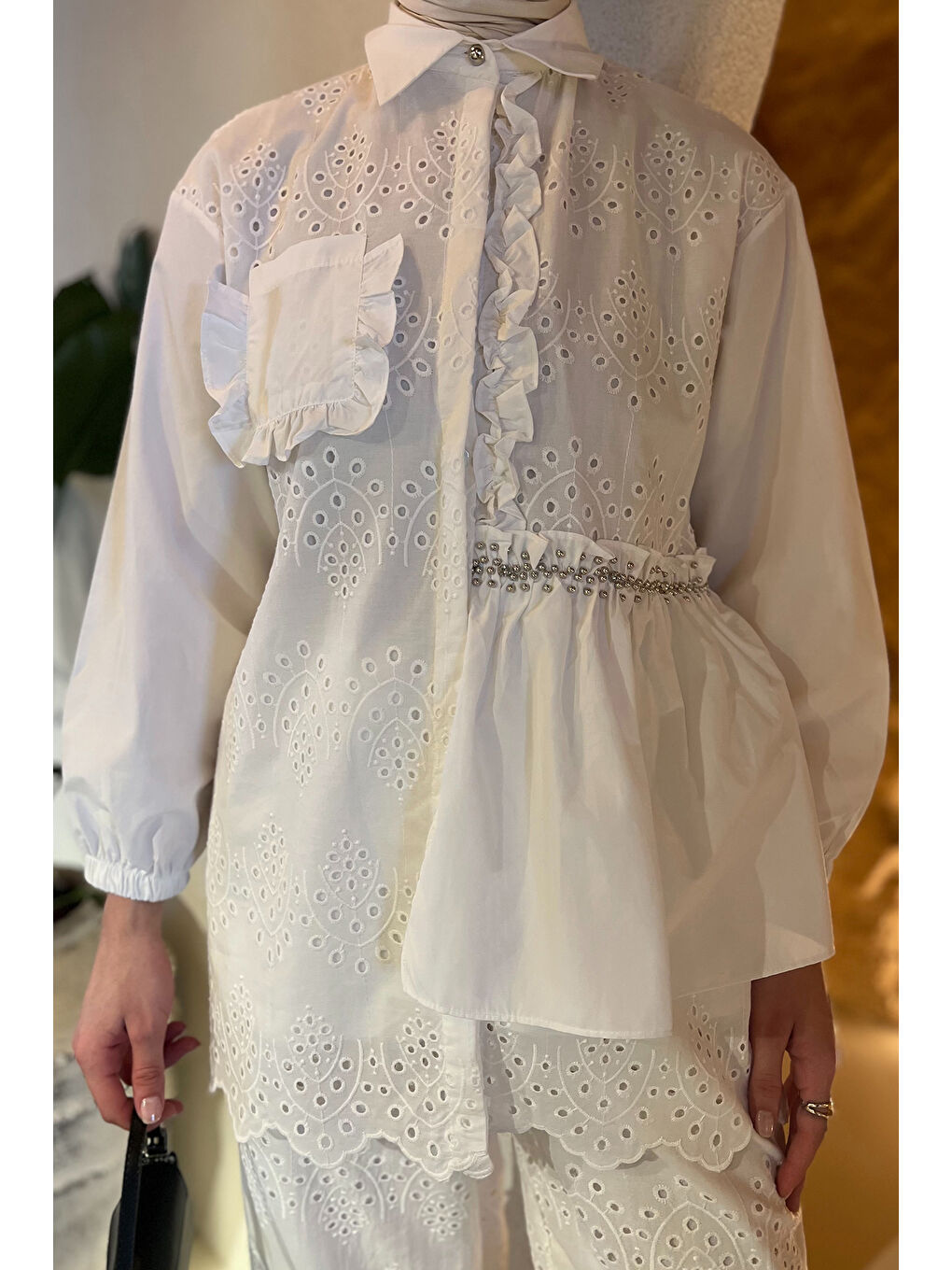 Ekru Kadın Taşlı Ve Fırfırlı Tek Cepli Tesettür Fistolu Gömlek (S-M-L Beden Uyumludur.)-6