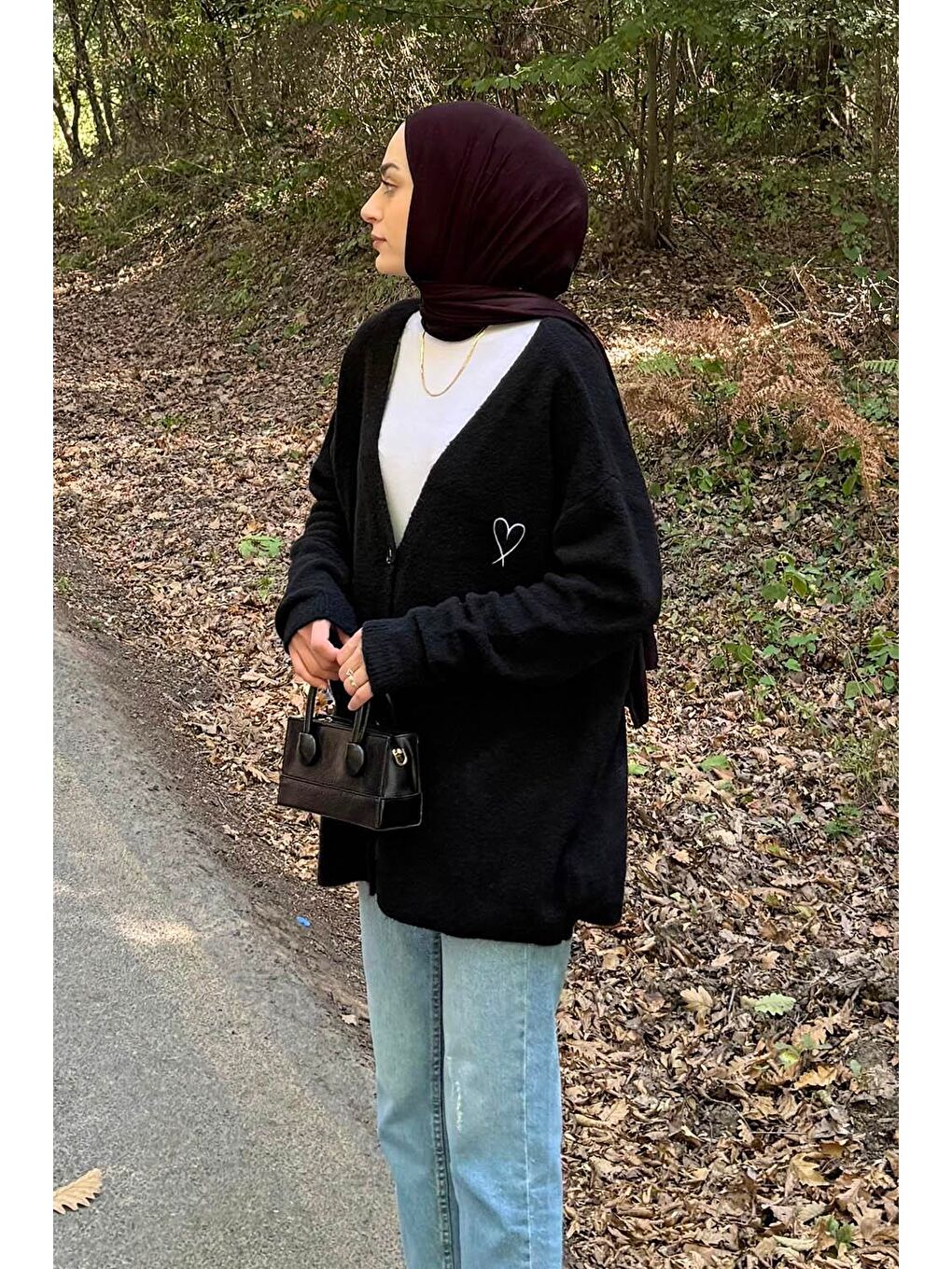Kalp Nakış Detaylı Oversize Hırka Siyah-1