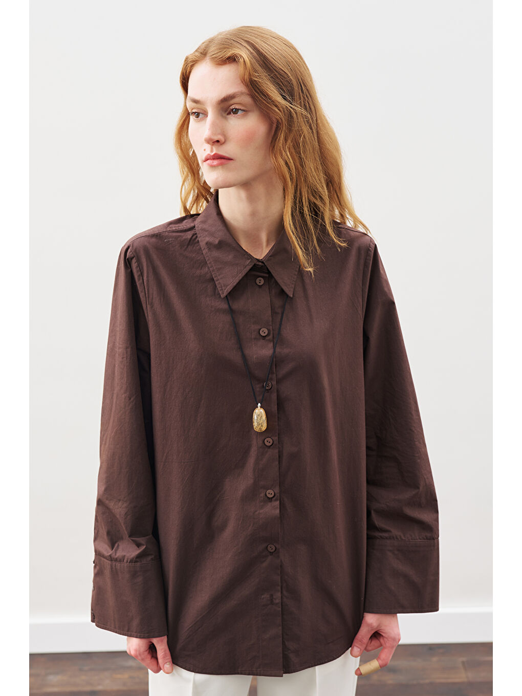 Kahverengi Geniş Manşetli Klasik Gömlek Acı Kahve-2