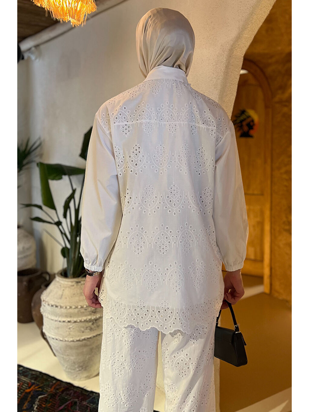 Ekru Kadın Taşlı Ve Fırfırlı Tek Cepli Tesettür Fistolu Gömlek (S-M-L Beden Uyumludur.)-8