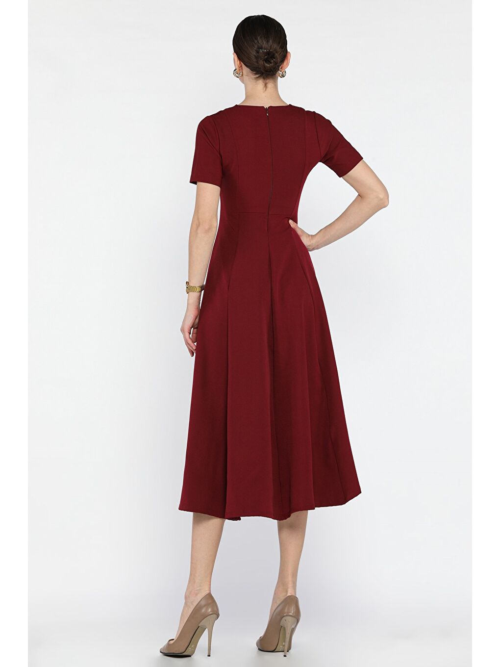 Bordo V Yaka Aksesuarlı Kısa Kol Elbise-2