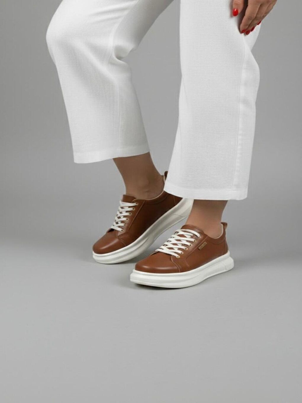 Kahverengi Kadın Less Kahve Kalın Tabanlı Ortopedik Günlük Sneaker-1