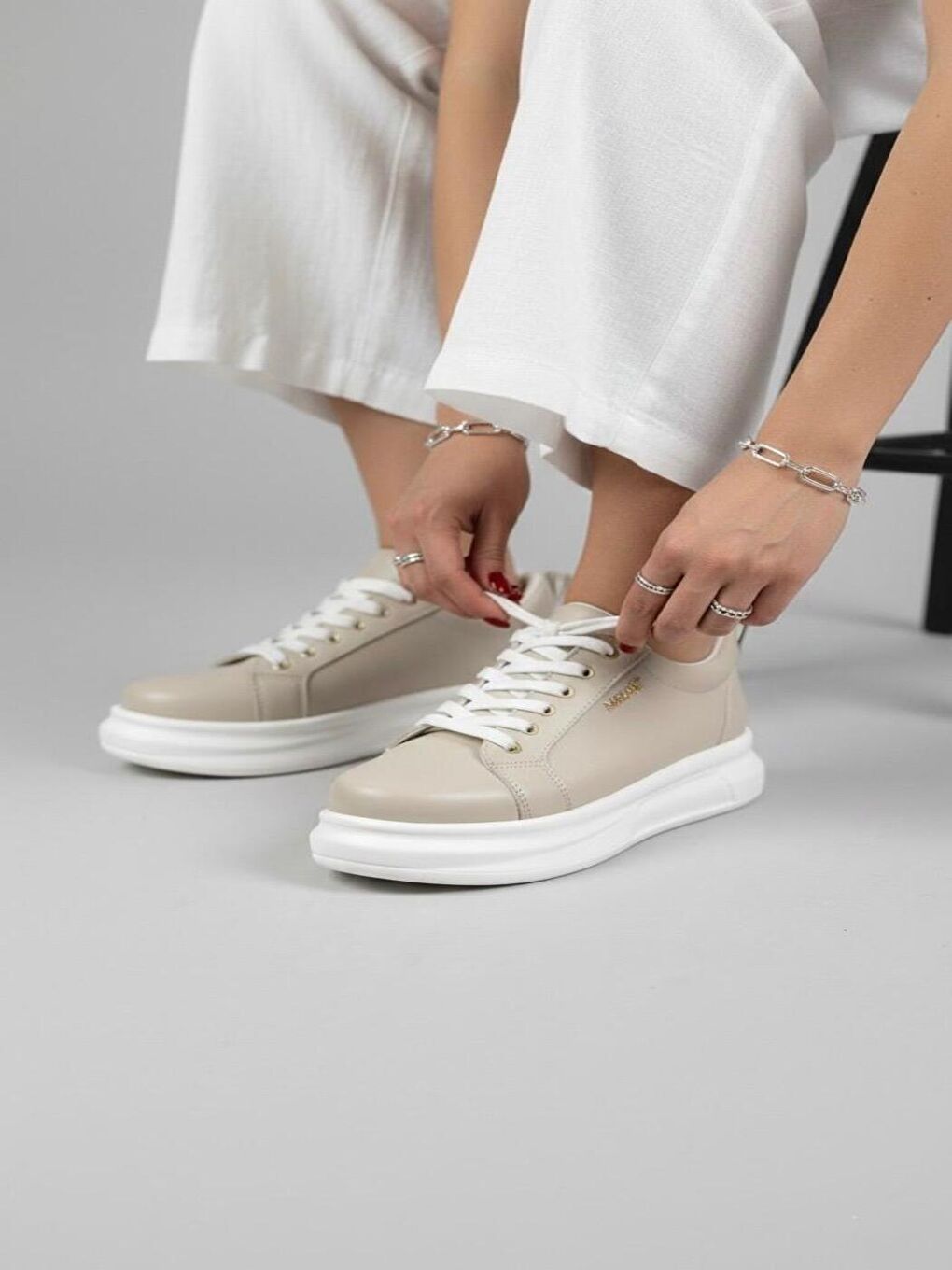 Kadın Less Bej Kalın Tabanlı Ortopedik Günlük Sneaker-1