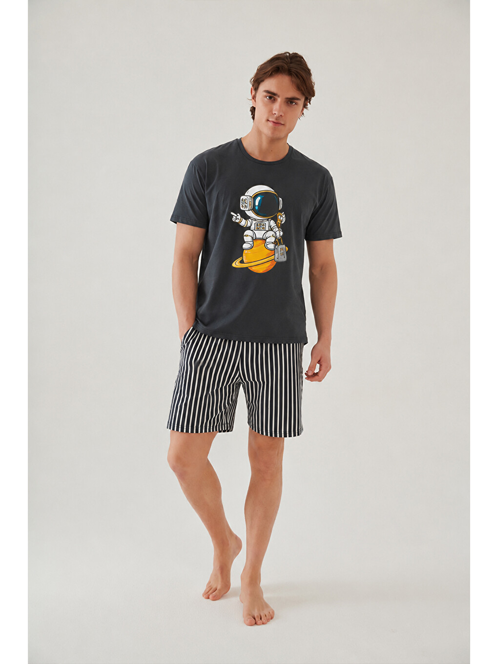 Gri Erkek Pamuklu Mavi Baskılı Cepli Şort Pijama Takımı-1