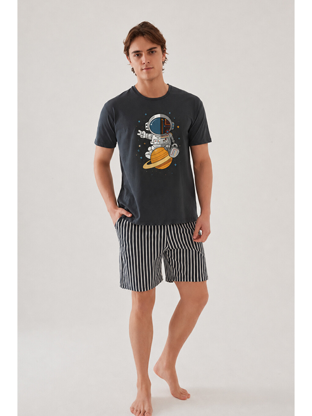 Gri Erkek Pamuklu Mavi Baskılı Cepli Şort Pijama Takımı-2