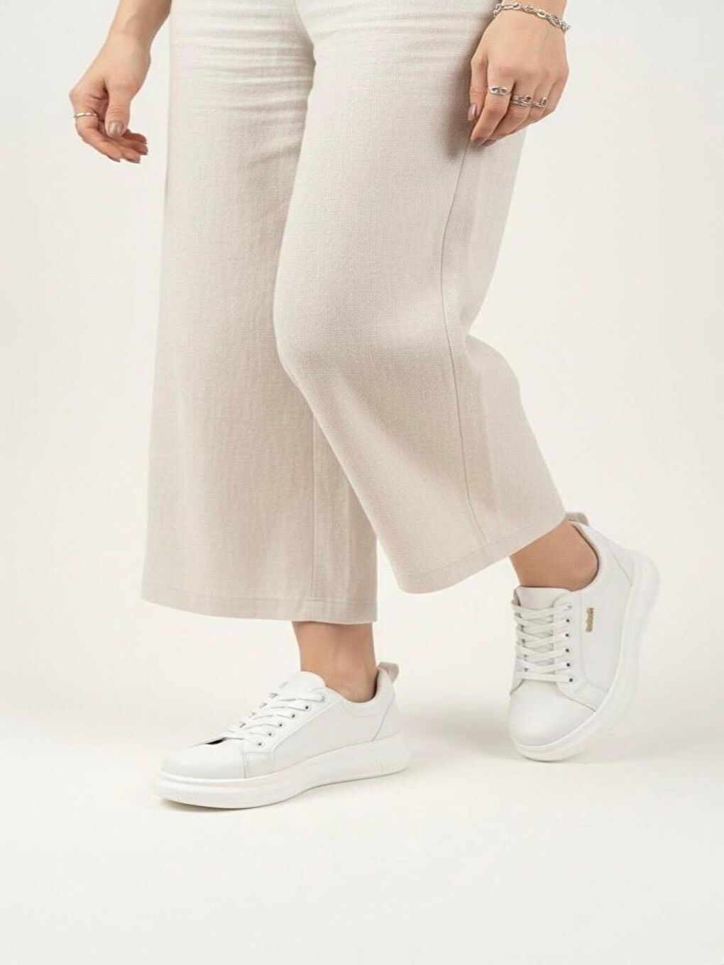 Kadın Less Beyaz Kalın Tabanlı Ortopedik Günlük Sneaker-3