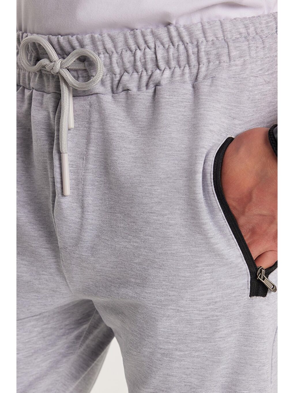 Unisex Standart Fit Pamuklu 2 İplik Fermuar Cepli Beli Lastikli Bağlamalı Düz Paça Gri Eşofman Altı-1