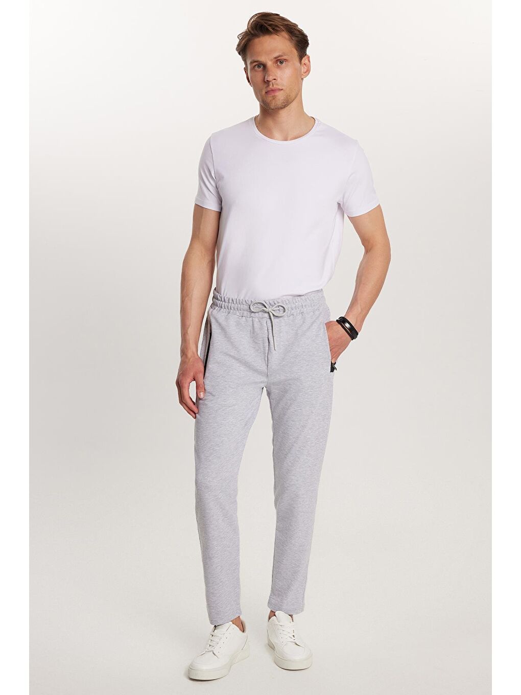 Unisex Standart Fit Pamuklu 2 İplik Fermuar Cepli Beli Lastikli Bağlamalı Düz Paça Gri Eşofman Altı-2