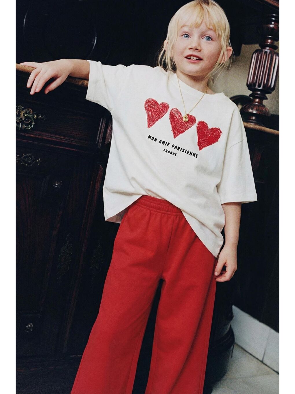 Beyaz Kız Çocuk Pamuklu Ekru Kalp Baskılı T-Shirt Ve Kırmızı Takım-1