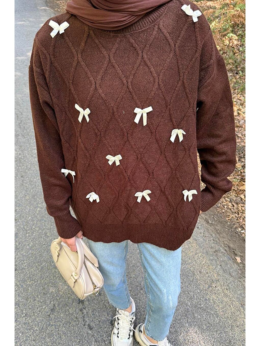 Kurdeleli Triko Kazak Acı Kahverengi-2