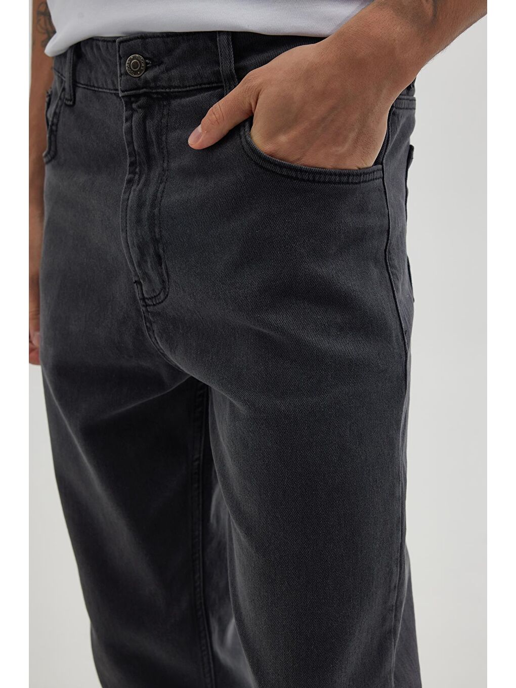Erkek Regular Fit Bol Kesim Denim Yıkamalı Efektli Esnek Gri Jean Pantolon-2