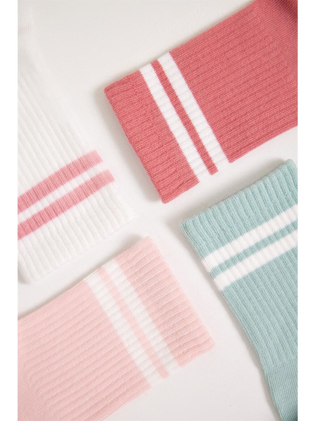 4 Lü Paket Şeritli Kadın Spor Soket Çorap Pembe Desenli-1