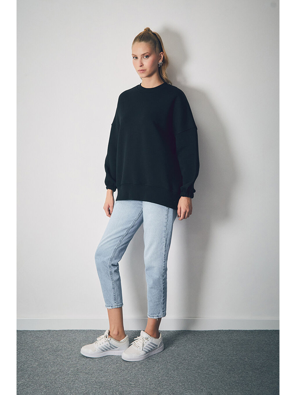 Fullamoda Siyah Basic Bisiklet Yaka Oversize Sweatshirt - 1