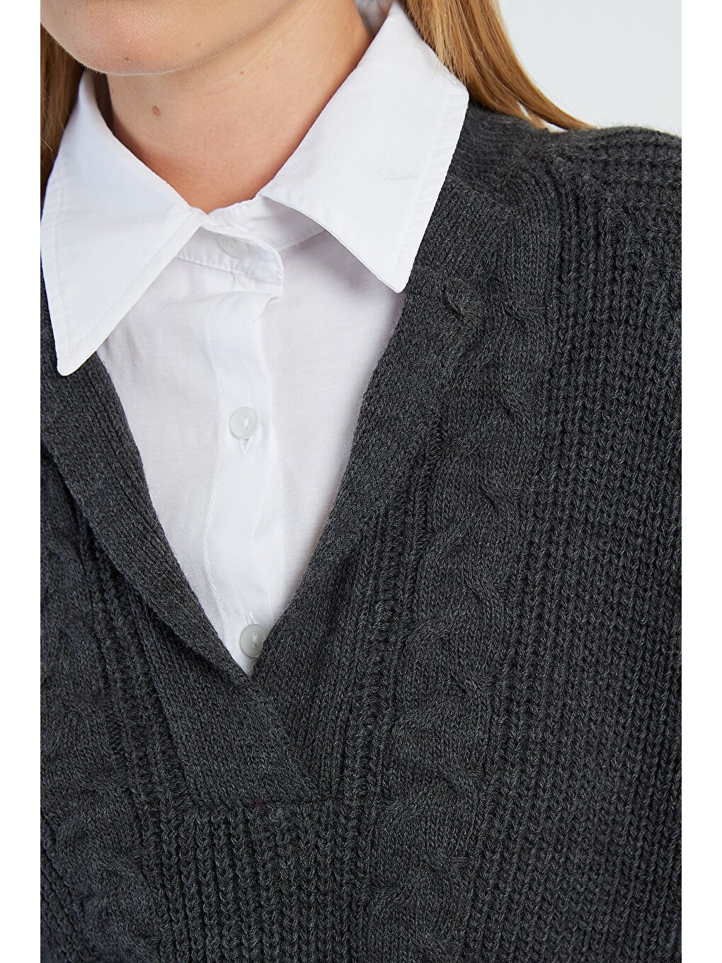 Antrasit Saç Örgüsü Desenli Gömlek Yaka Triko Kazak-3