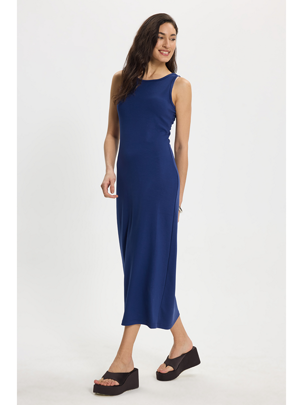 Kadın Slim Fit Dar Kesim Pamuklu Sıfır Kol Bisiklet Yaka Saks Mavi Elbise-2