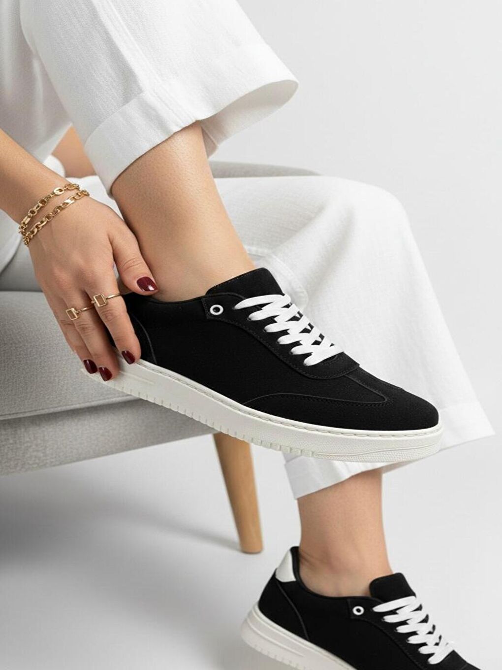 Kadın Mona Siyah Süet Bağcıklı Ortopedik  Hafif Taban Günlük Sneaker-4