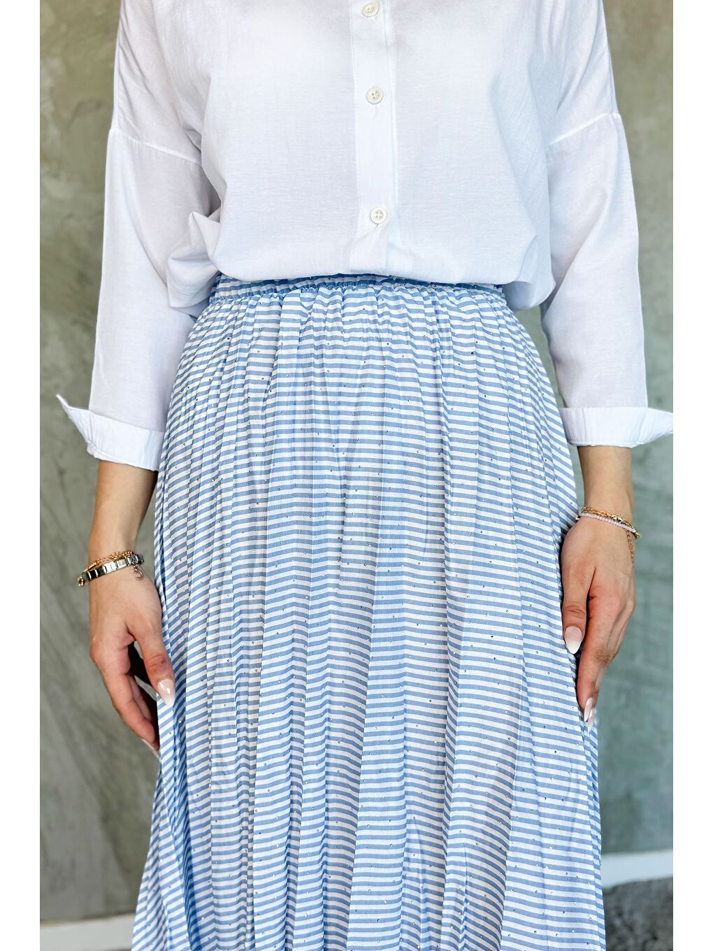 Beyaz Kadın Bel Lastikli Kırışık Model Çizgi Desenli Taşlı Tesettür Etek-2