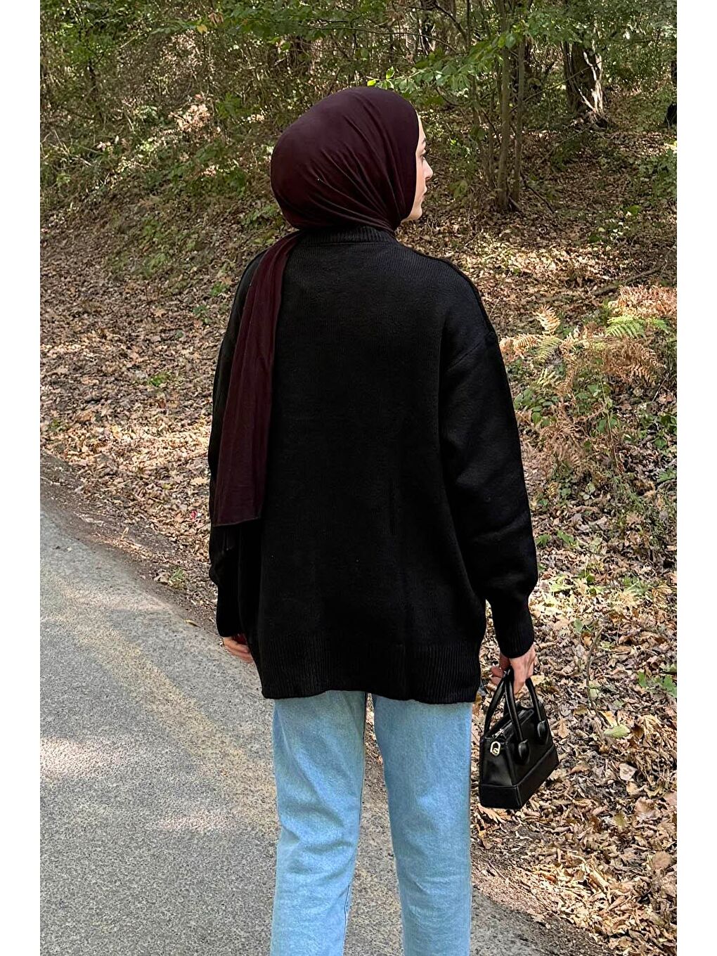 Kurdeleli Triko Kazak Siyah-3