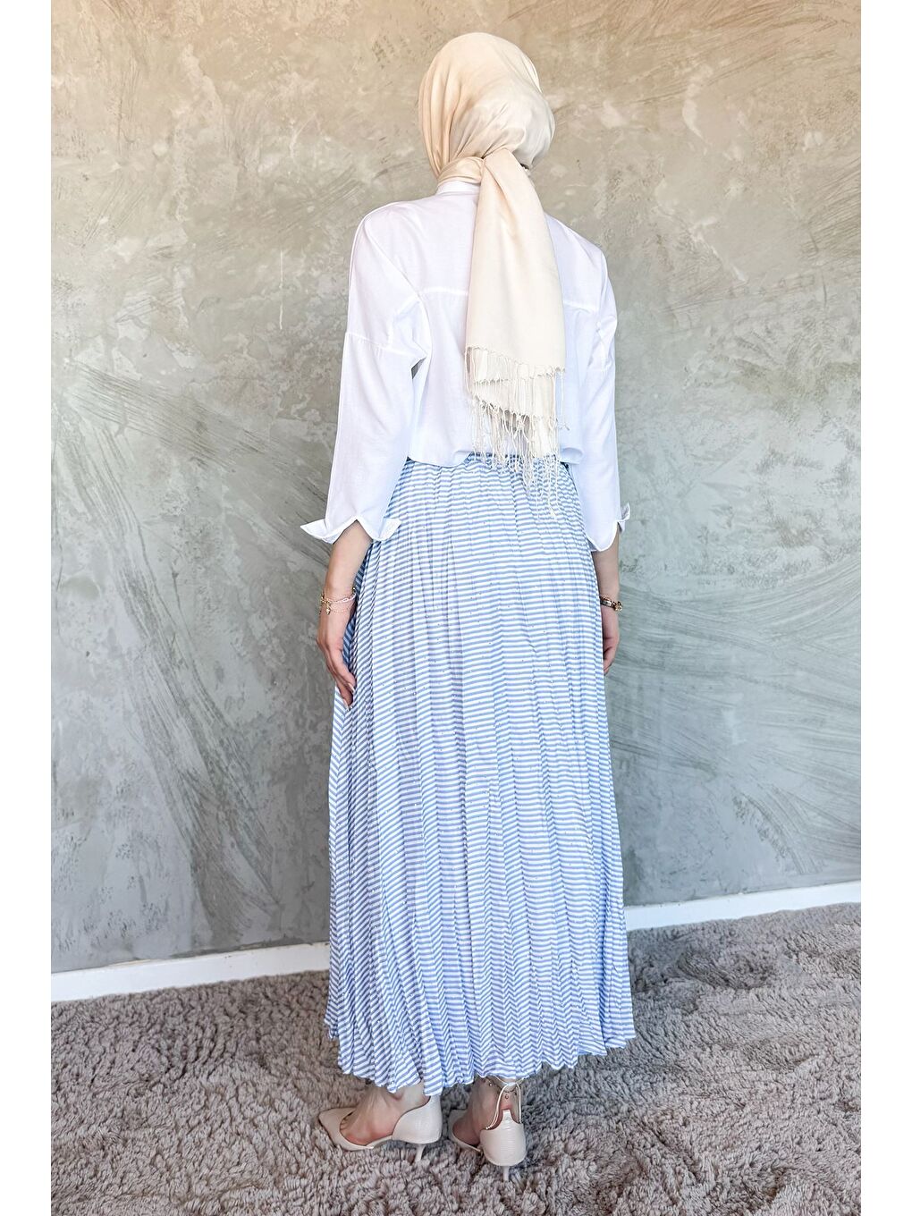 Beyaz Kadın Bel Lastikli Kırışık Model Çizgi Desenli Taşlı Tesettür Etek-3