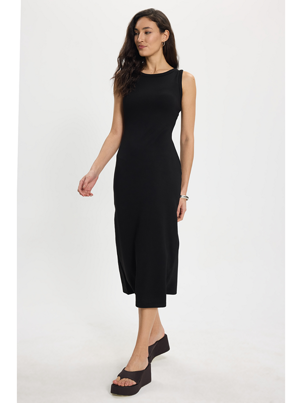 Kadın Slim Fit Dar Kesim Pamuklu Sıfır Kol Bisiklet Yaka Siyah Elbise-2