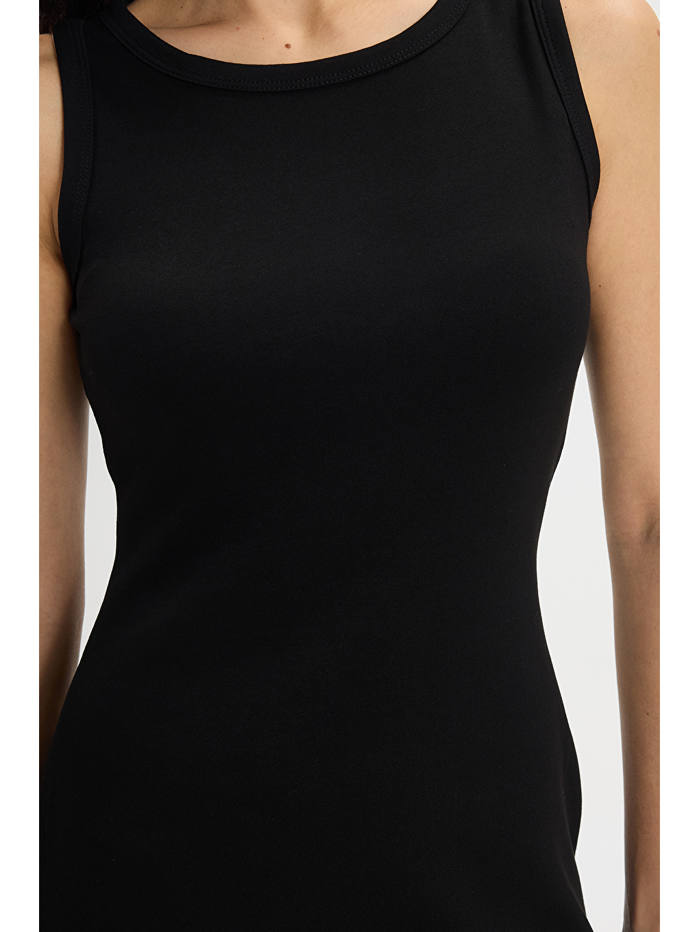 Kadın Slim Fit Dar Kesim Pamuklu Sıfır Kol Bisiklet Yaka Siyah Elbise-3