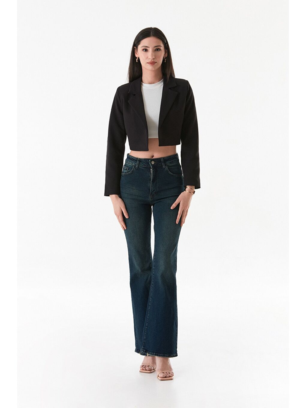 Siyah Basic Kruvaze Yaka Vatkalı Crop Ceket-3