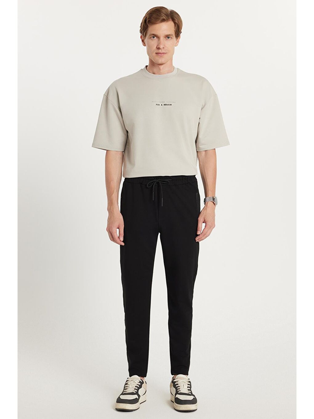 Unisex Standart Fit Pamuklu 2 İplik Fermuar Cepli Lastikli Bağlamalı Düz Paça Siyah Eşofman Altı-3