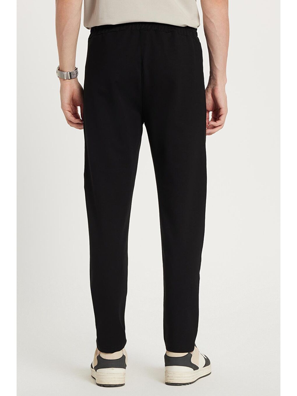 Unisex Standart Fit Pamuklu 2 İplik Fermuar Cepli Lastikli Bağlamalı Düz Paça Siyah Eşofman Altı-4