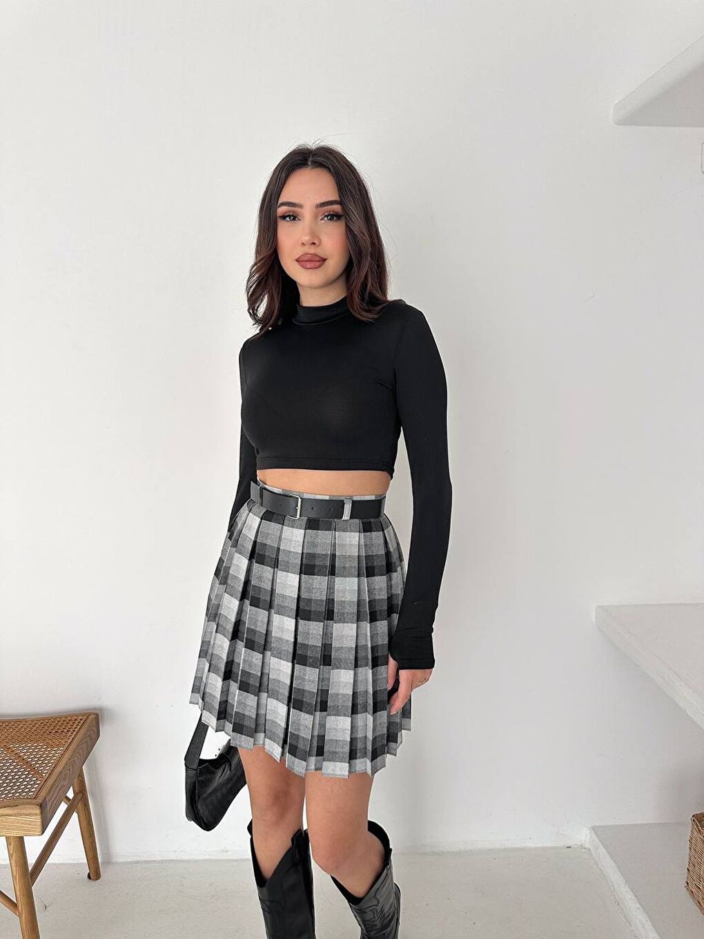 Gri Kadın Ekose Desen Kemerli Yüksel Bel Şort Astarlı Mini Etek-1