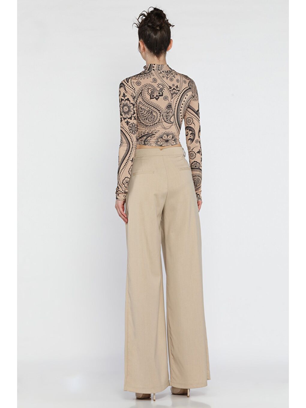 Bej Kadın Yüksek Bel Pileli Kumaş Pantolon-3