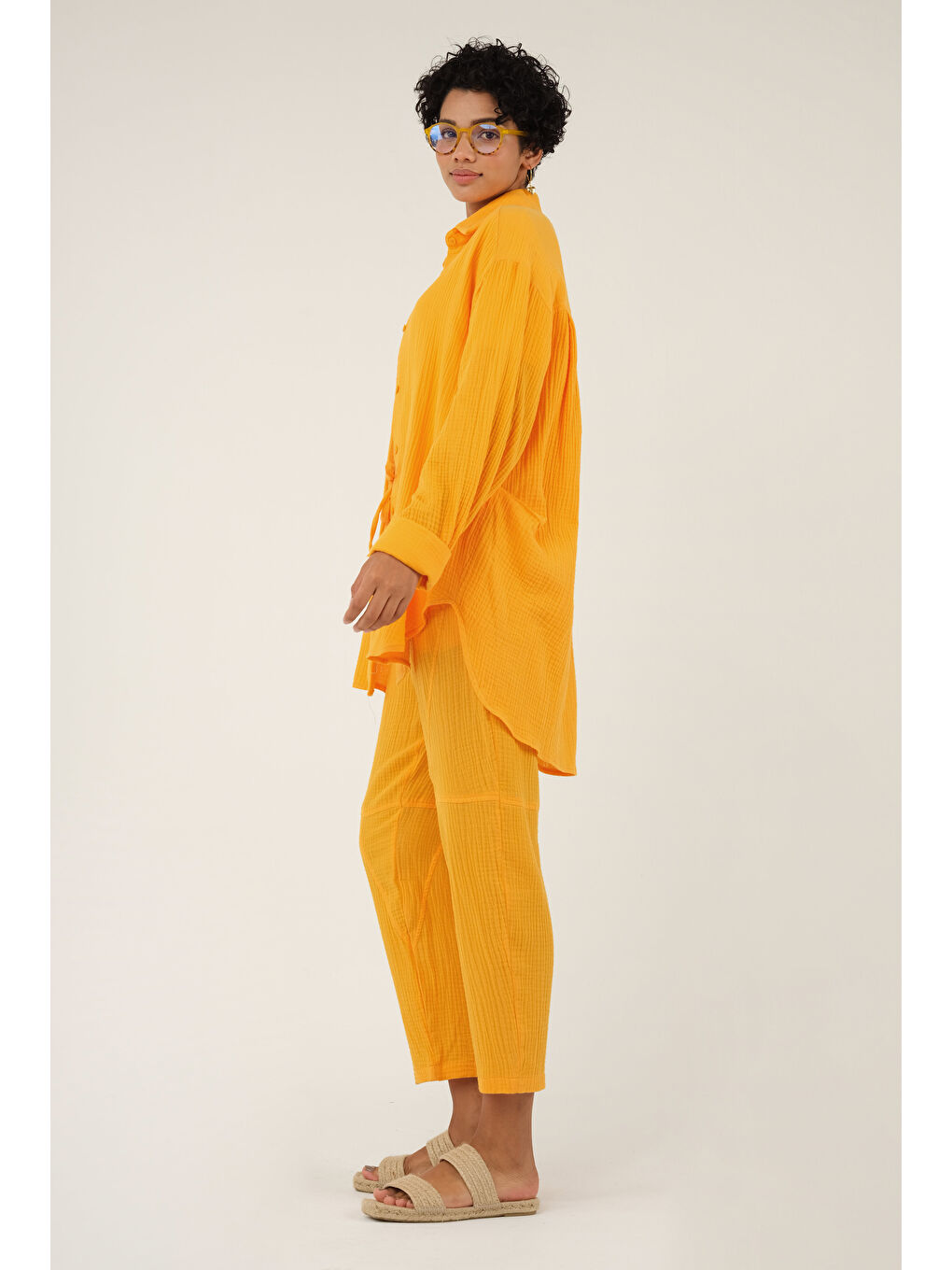 Turuncu Arkası Pili Detaylı Gömlek Kavun İçi-1