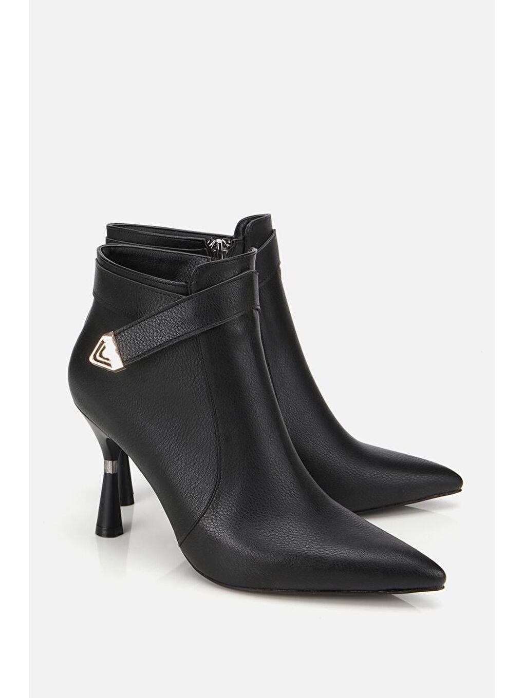 Kadın Siyah İnce Topuklu Bot-1