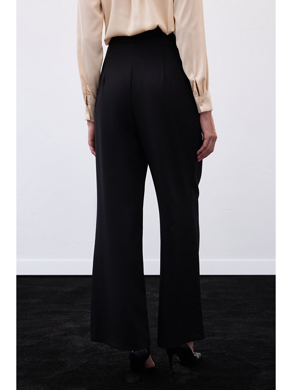 Kemerli Salaş Pantolon - Siyah-7