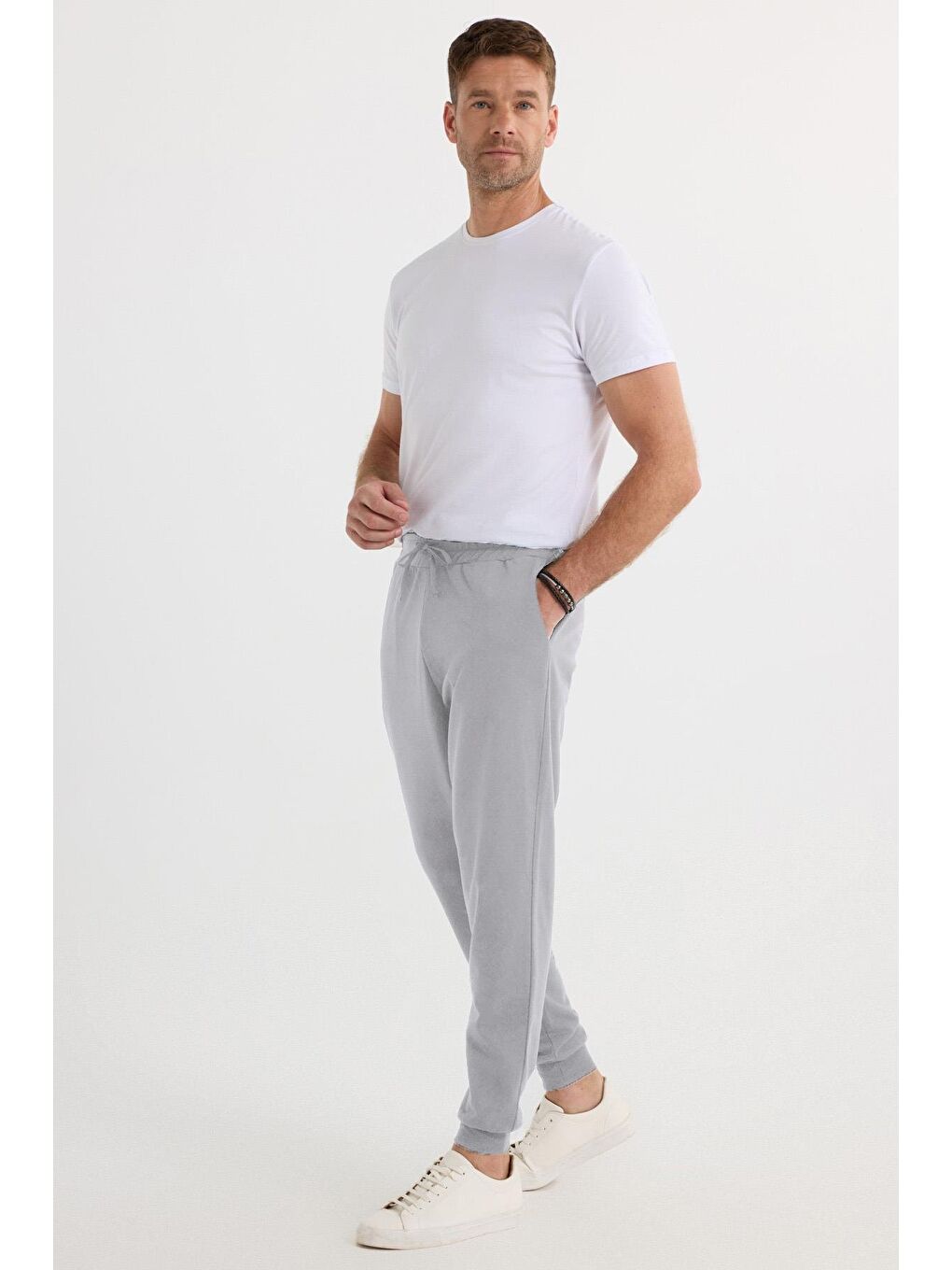 Erkek Regular Fit Klasik Kesim Beli Bağcıklı Jogger Cepli Lastikli Paça Gri Eşofman Altı-3