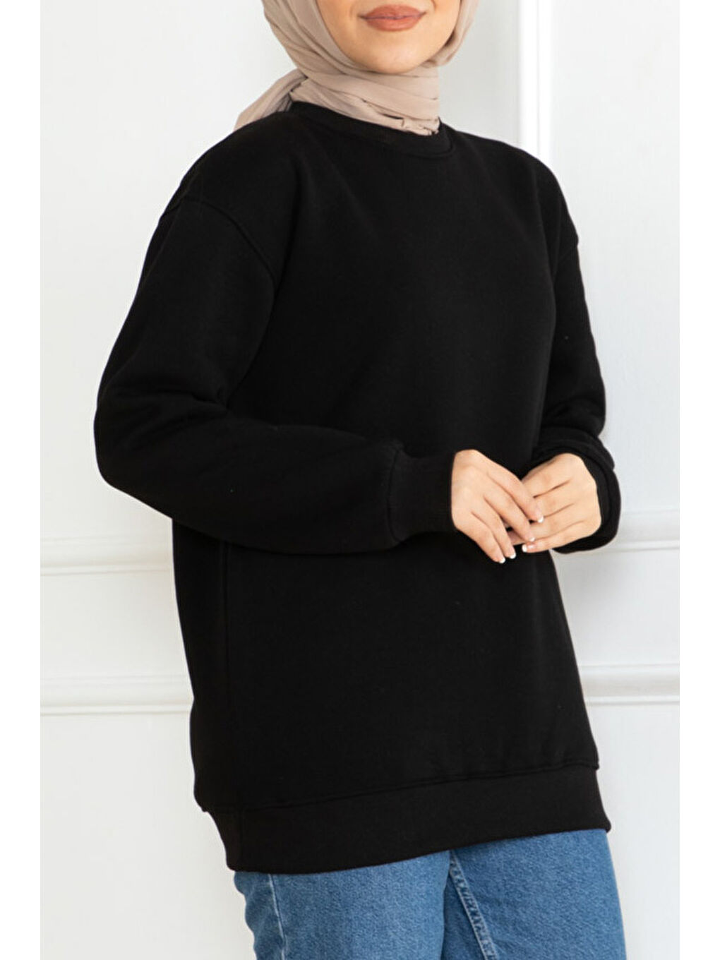 Kadın Bisiklet Yaka Salak Sweatshirt Siyah - 26617-2