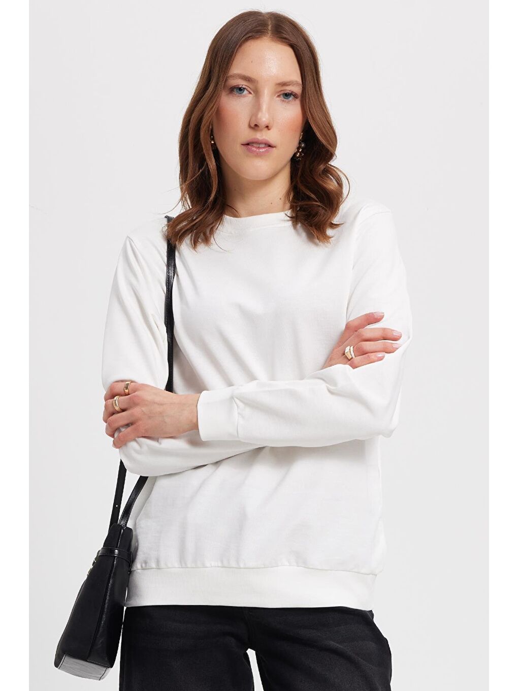 Kadın Oversize Geniş Kesim %100 Pamuk 2 İplik Bisiklet Yaka Beyaz Sweatshirt-6