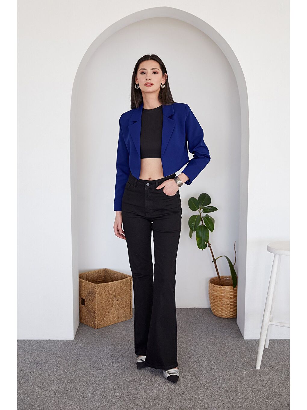 Mavi Basic Kruvaze Yaka Vatkalı Crop Ceket-1