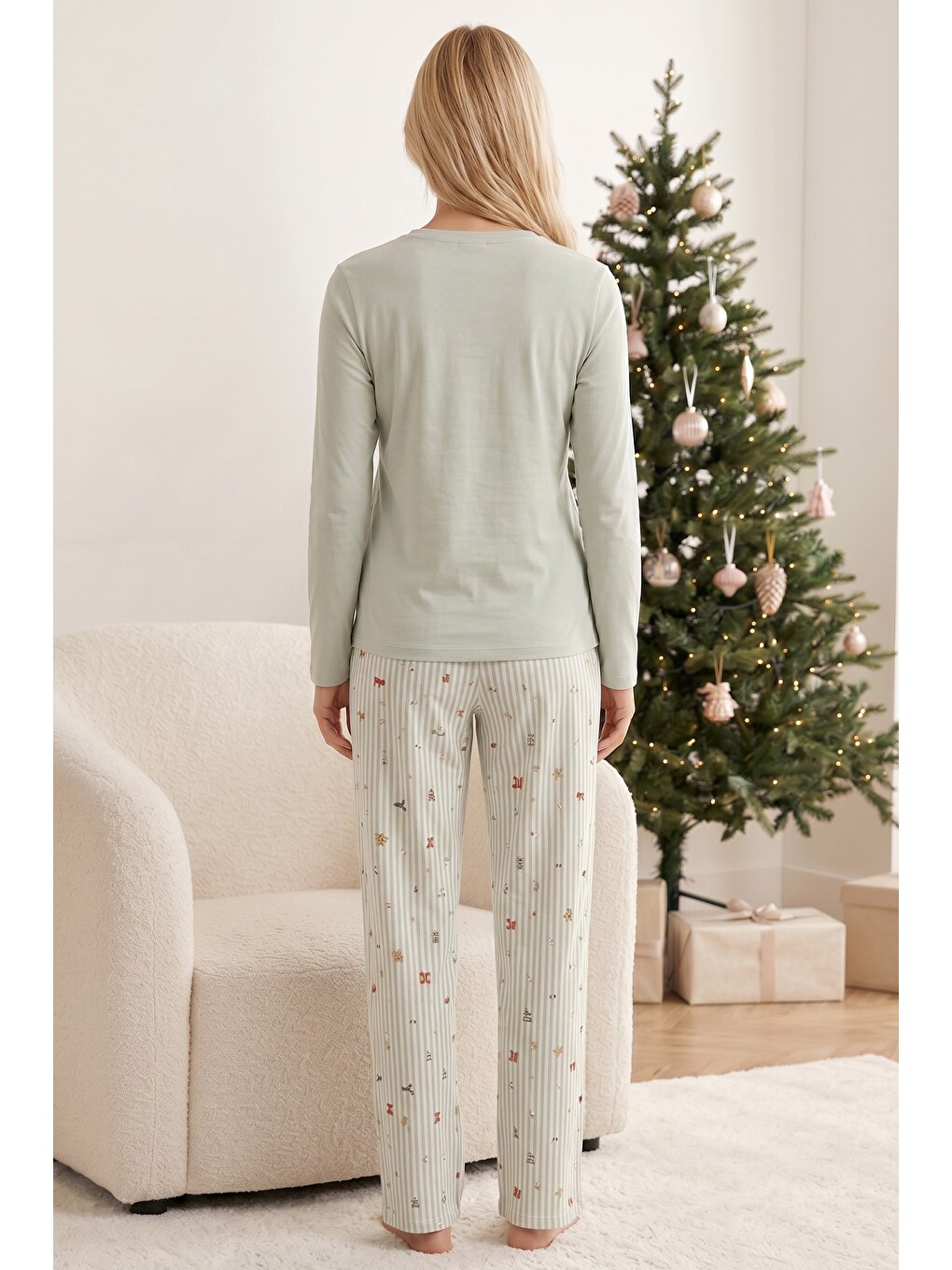 Yeşil Yılbaşı Temalı Pamuklu Elastanlı Örme Pijama Takım26241178-2