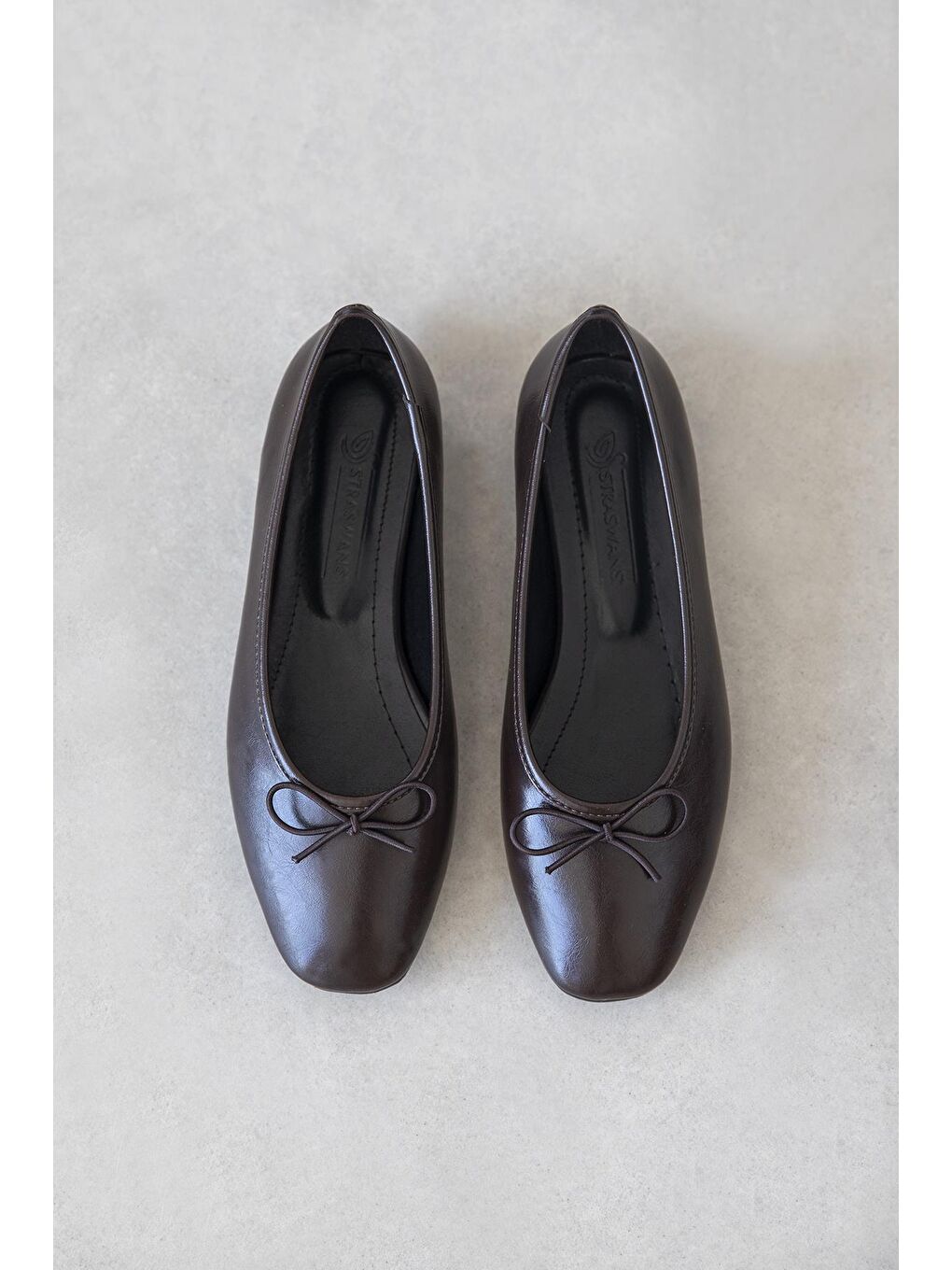 Kahverengi Galo Kadın Fiyonk Detay Kırışık Deri Babet Kahve