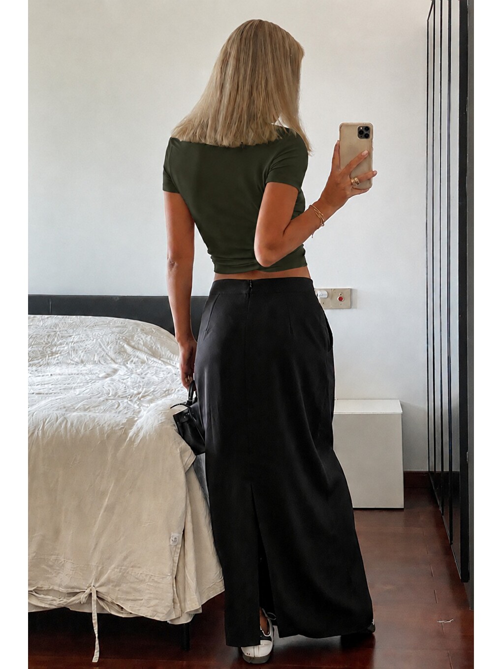 Haki Kadın Dar/Slim Bisiklet Yaka Kontrast Ribanalı Elastanlı Pamuk Basic Tişört-2