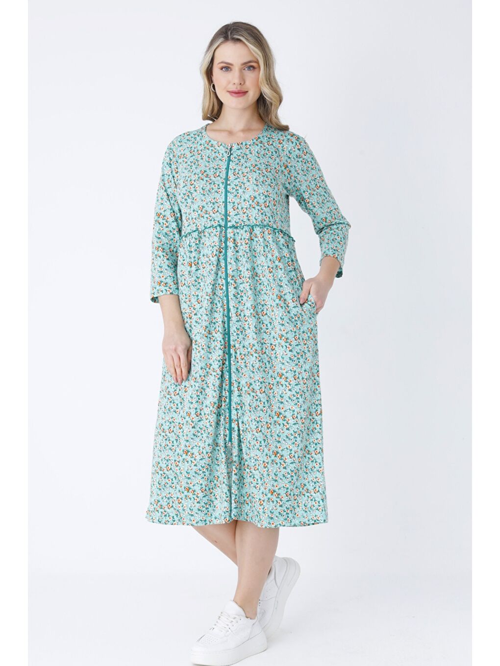 Rahat Kalıp Yeşil Çiçek Desenli Pamuklu Boydan Fermuarlı Bisiklet Yaka Cepli Truvakar Kollu Elbise